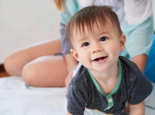 Bébé à la bibliothèque